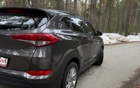Hyundai Tucson III, 2016 год, 1 750 000 рублей, 4 фотография