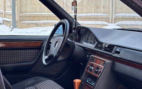 Mercedes-Benz W124, 1993 год, 240 000 рублей, 10 фотография