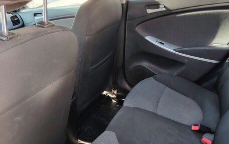 Hyundai Solaris II рестайлинг, 2013 год, 650 000 рублей, 1 фотография