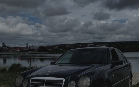 Mercedes-Benz E-Класс, 1996 год, 500 000 рублей, 4 фотография