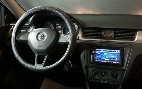 Skoda Rapid I, 2016 год, 1 100 000 рублей, 10 фотография