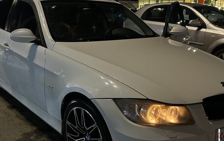BMW 3 серия, 2006 год, 800 000 рублей, 2 фотография