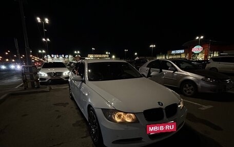 BMW 3 серия, 2006 год, 800 000 рублей, 3 фотография