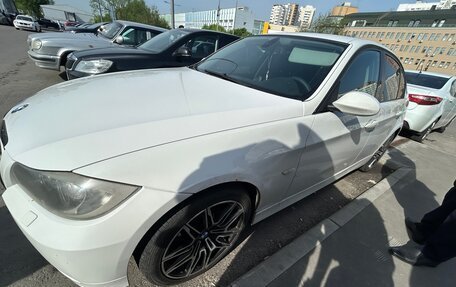 BMW 3 серия, 2006 год, 800 000 рублей, 14 фотография