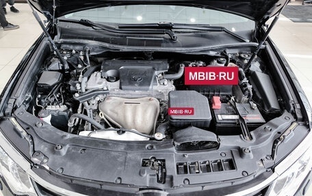Toyota Camry, 2017 год, 2 300 000 рублей, 9 фотография
