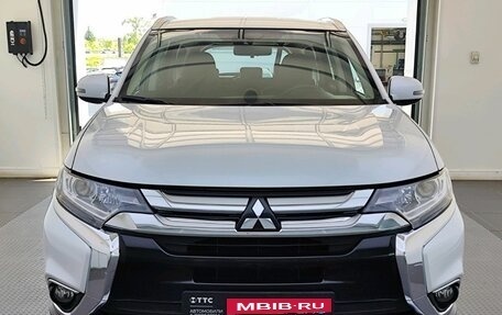 Mitsubishi Outlander III рестайлинг 3, 2017 год, 2 159 000 рублей, 2 фотография