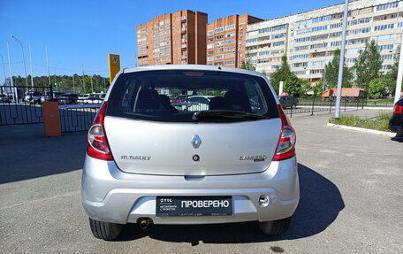Renault Sandero I, 2012 год, 700 000 рублей, 6 фотография