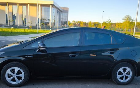 Toyota Prius, 2014 год, 1 250 000 рублей, 2 фотография