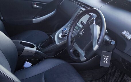 Toyota Prius, 2014 год, 1 250 000 рублей, 8 фотография
