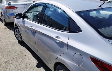 Hyundai Solaris II рестайлинг, 2013 год, 650 000 рублей, 10 фотография