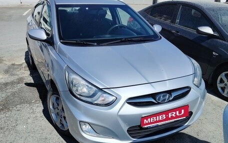 Hyundai Solaris II рестайлинг, 2013 год, 650 000 рублей, 7 фотография