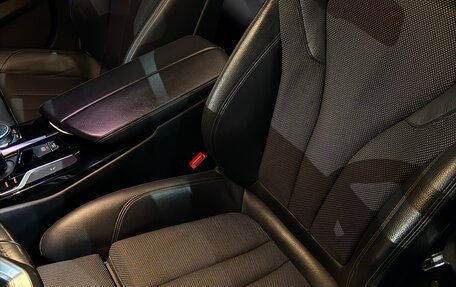BMW 5 серия, 2018 год, 2 700 000 рублей, 13 фотография