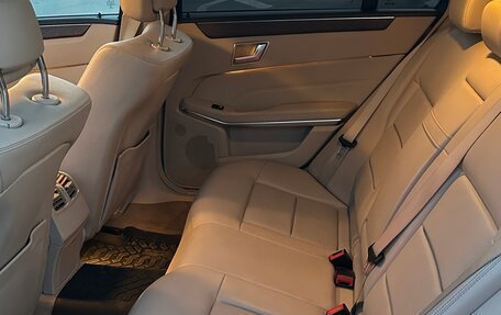 Mercedes-Benz E-Класс, 2014 год, 2 400 000 рублей, 7 фотография