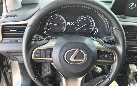 Lexus RX IV рестайлинг, 2021 год, 4 600 000 рублей, 7 фотография