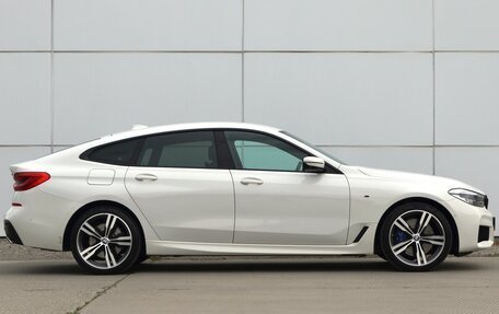 BMW 6 серия, 2018 год, 3 500 000 рублей, 2 фотография