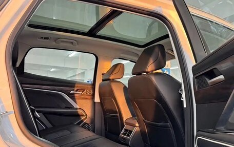 Haval H6, 2023 год, 1 300 000 рублей, 8 фотография