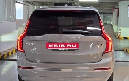 Volvo XC90 II рестайлинг, 2025 год, 7 350 000 рублей, 4 фотография