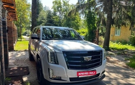 Cadillac Escalade IV, 2020 год, 6 790 000 рублей, 2 фотография