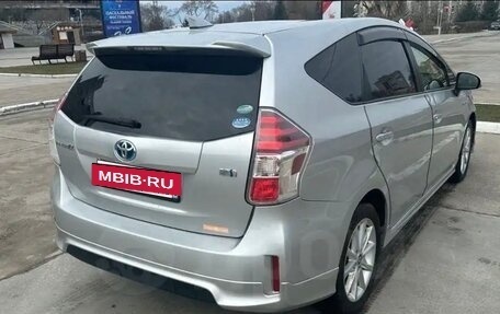 Toyota Prius Alpha I (ZVW40/41), 2015 год, 1 800 000 рублей, 3 фотография