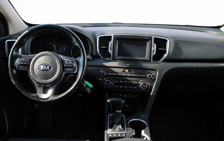 KIA Sportage IV рестайлинг, 2018 год, 2 239 000 рублей, 8 фотография
