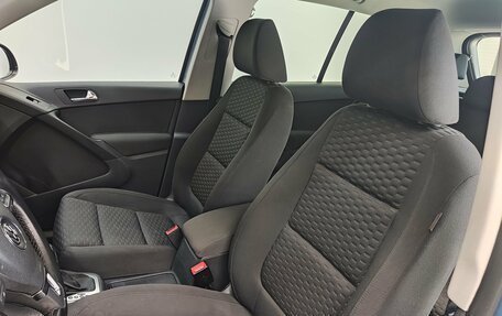 Volkswagen Tiguan I, 2010 год, 900 000 рублей, 16 фотография