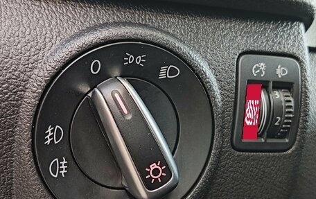 Volkswagen Tiguan I, 2010 год, 900 000 рублей, 23 фотография