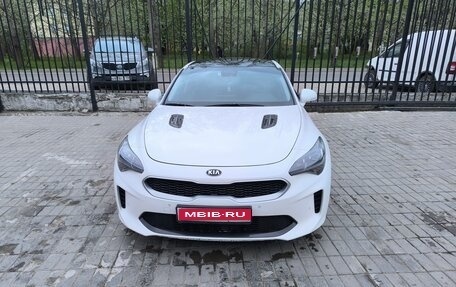 KIA Stinger I, 2021 год, 2 550 000 рублей, 1 фотография