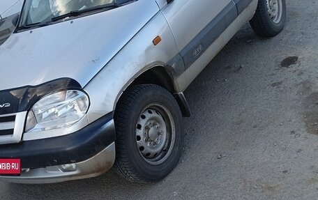 Chevrolet Niva I рестайлинг, 2005 год, 260 000 рублей, 2 фотография