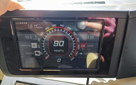 Nissan Elgrand III, 2002 год, 990 000 рублей, 12 фотография