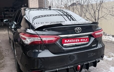 Toyota Camry, 2023 год, 3 500 000 рублей, 2 фотография