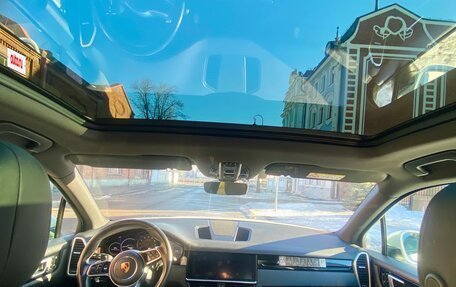 Porsche Cayenne III, 2018 год, 4 800 000 рублей, 3 фотография