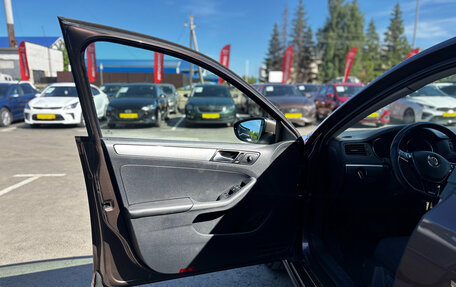 Volkswagen Jetta VI, 2016 год, 1 300 000 рублей, 10 фотография