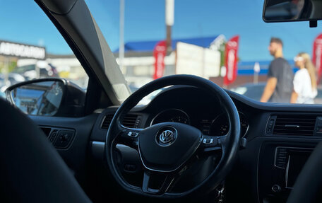 Volkswagen Jetta VI, 2016 год, 1 300 000 рублей, 17 фотография