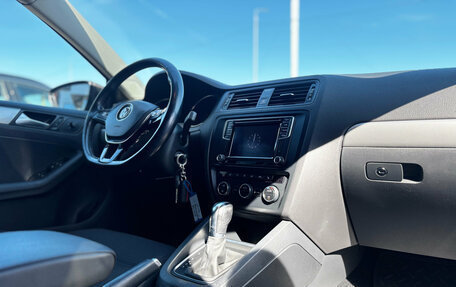 Volkswagen Jetta VI, 2016 год, 1 300 000 рублей, 32 фотография