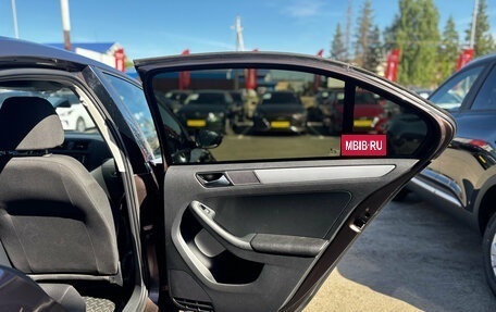 Volkswagen Jetta VI, 2016 год, 1 300 000 рублей, 25 фотография