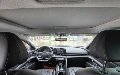 Hyundai Elantra, 2022 год, 1 287 000 рублей, 10 фотография