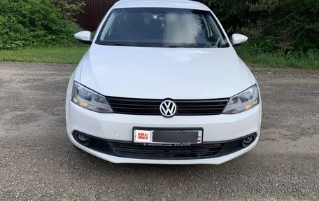 Volkswagen Jetta VI, 2014 год, 820 000 рублей, 3 фотография