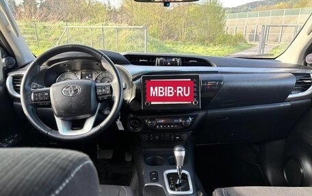 Toyota Hilux VIII, 2023 год, 3 730 000 рублей, 8 фотография