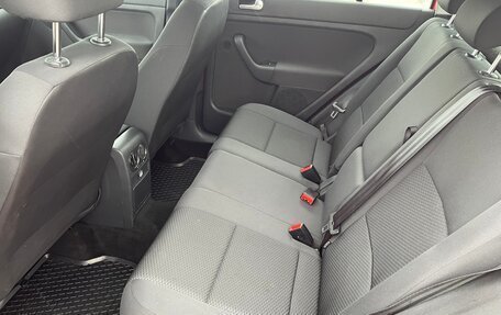 Volkswagen Golf Plus II, 2010 год, 890 000 рублей, 30 фотография