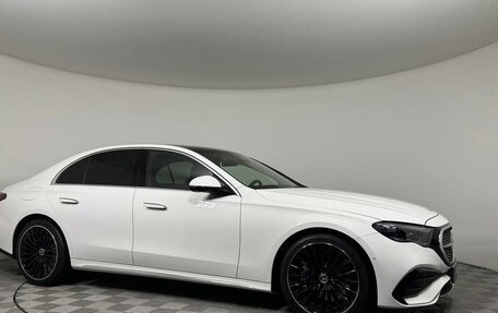 Mercedes-Benz E-Класс, 2025 год, 9 200 000 рублей, 2 фотография