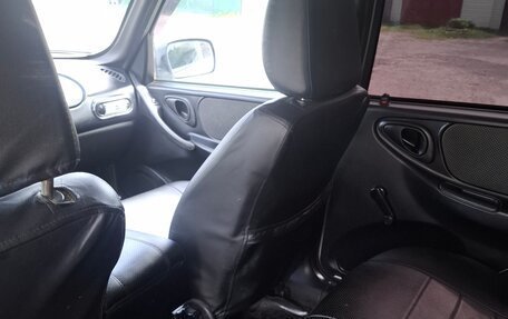 Chevrolet Niva I рестайлинг, 2017 год, 745 000 рублей, 7 фотография