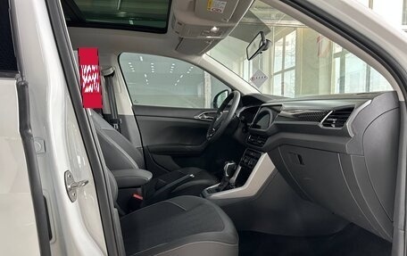 Volkswagen T-Cross I, 2022 год, 1 850 000 рублей, 7 фотография