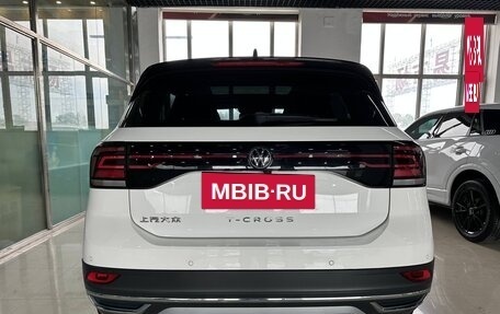 Volkswagen T-Cross I, 2022 год, 1 850 000 рублей, 4 фотография
