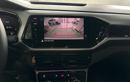 Volkswagen T-Cross I, 2022 год, 1 850 000 рублей, 21 фотография