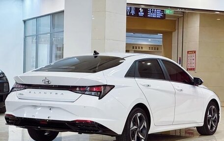 Hyundai Elantra, 2022 год, 1 285 000 рублей, 4 фотография