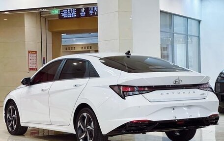 Hyundai Elantra, 2022 год, 1 285 000 рублей, 6 фотография
