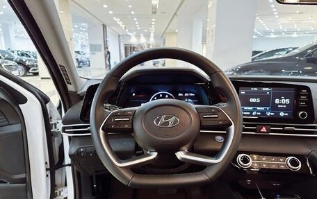 Hyundai Elantra, 2022 год, 1 285 000 рублей, 9 фотография
