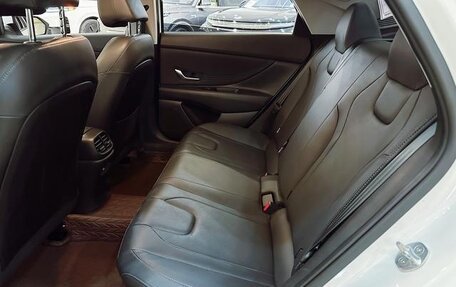 Hyundai Elantra, 2022 год, 1 285 000 рублей, 11 фотография