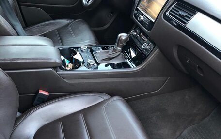 Volkswagen Touareg III, 2011 год, 3 050 000 рублей, 7 фотография