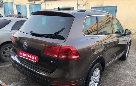 Volkswagen Touareg III, 2011 год, 3 050 000 рублей, 2 фотография